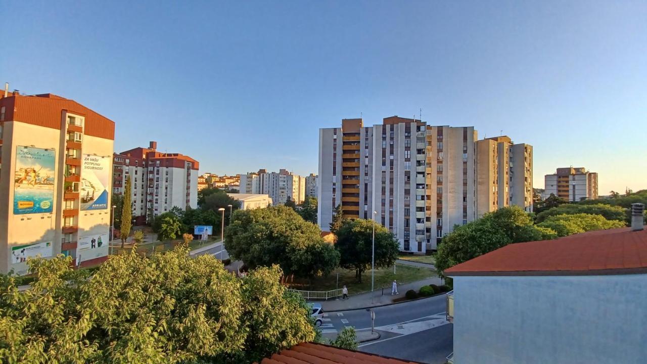 Vile Park Apartments Пула Экстерьер фото